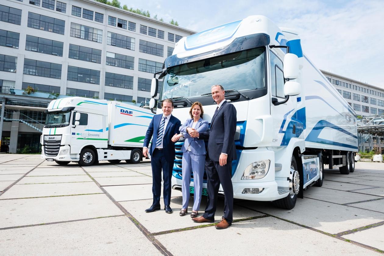 VDL Groep et DAF présentent leur camion électrique