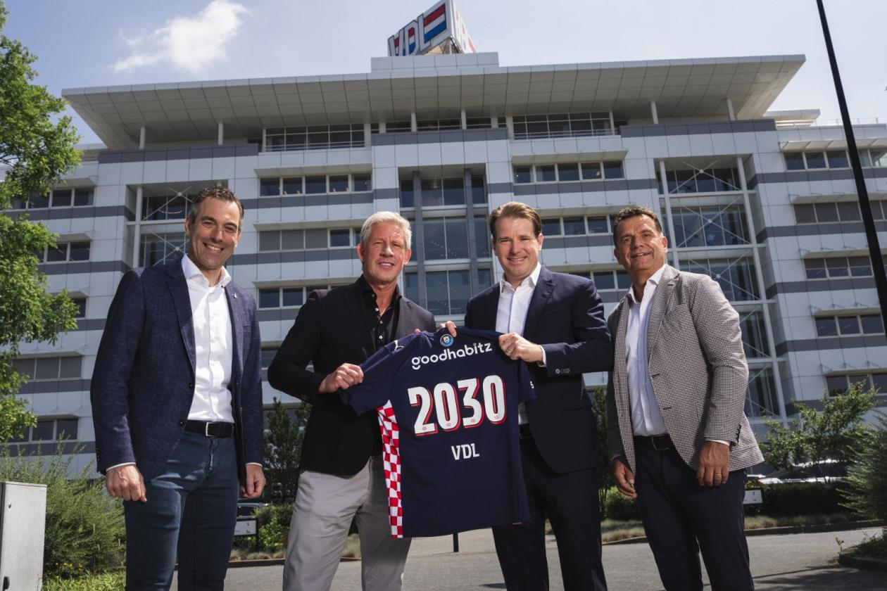 VDL Groep prolonge de 5 ans les contrats de parrainage avec le PSV et le FC Eindhoven